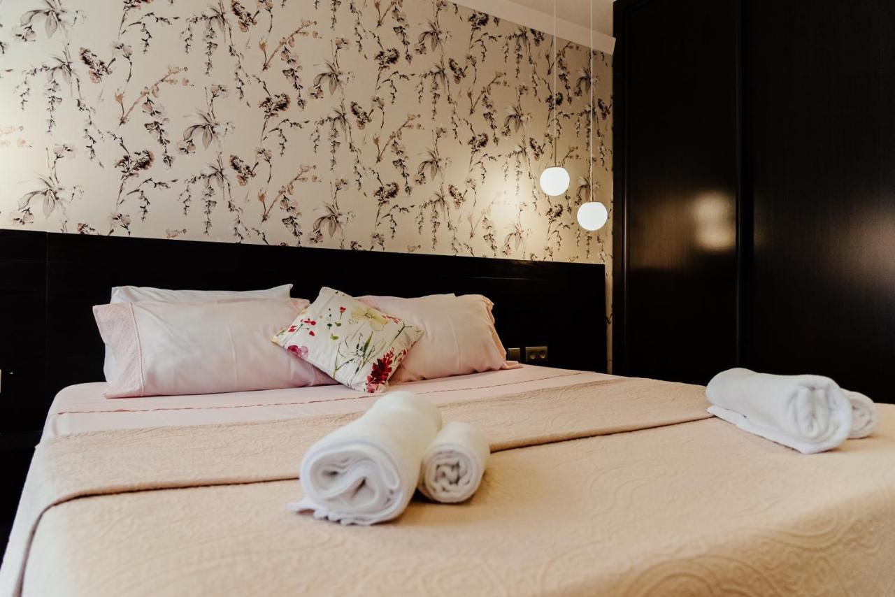 Happy House Comfort Plus فارو المظهر الخارجي الصورة
